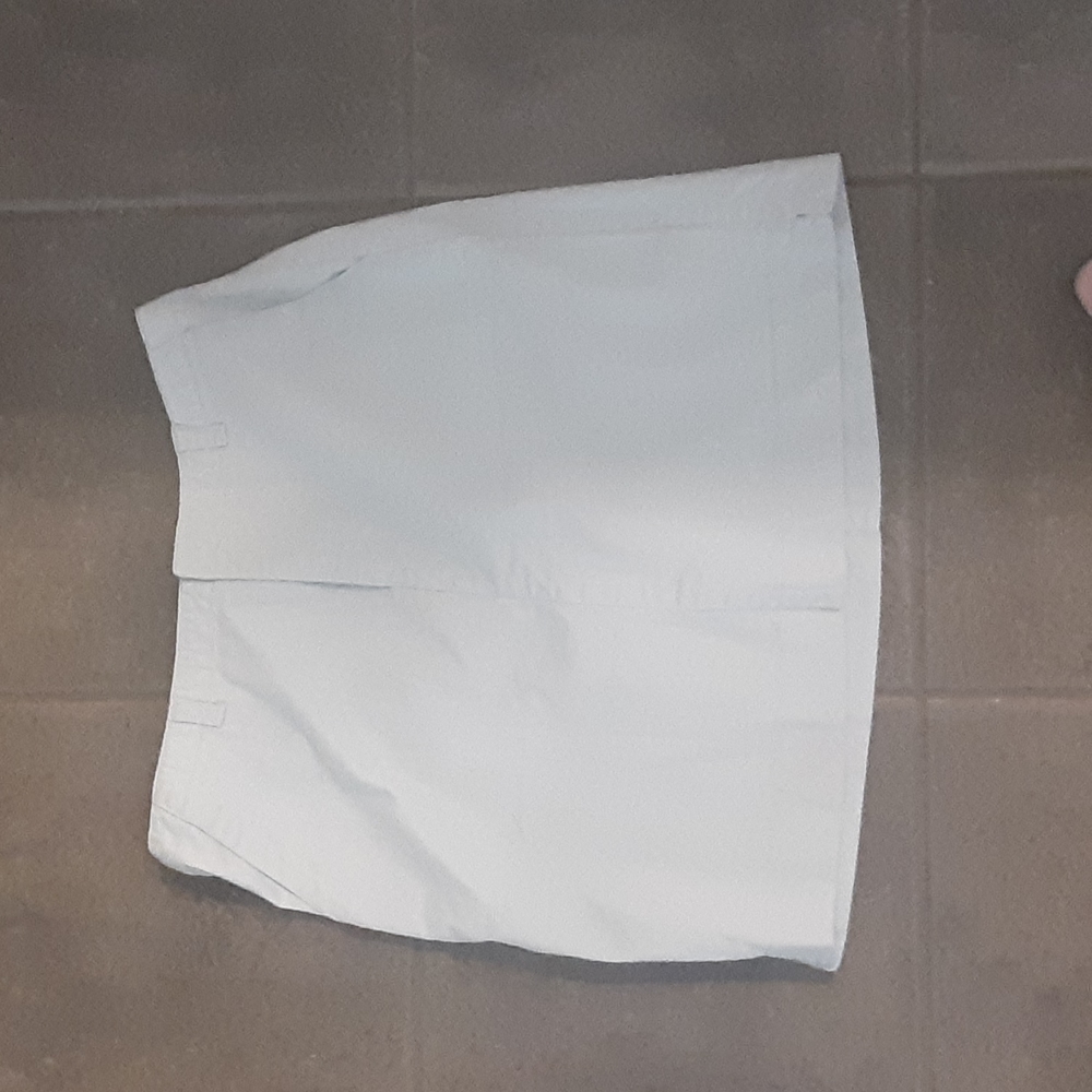 light blue american eagle skirt with pockets size 4